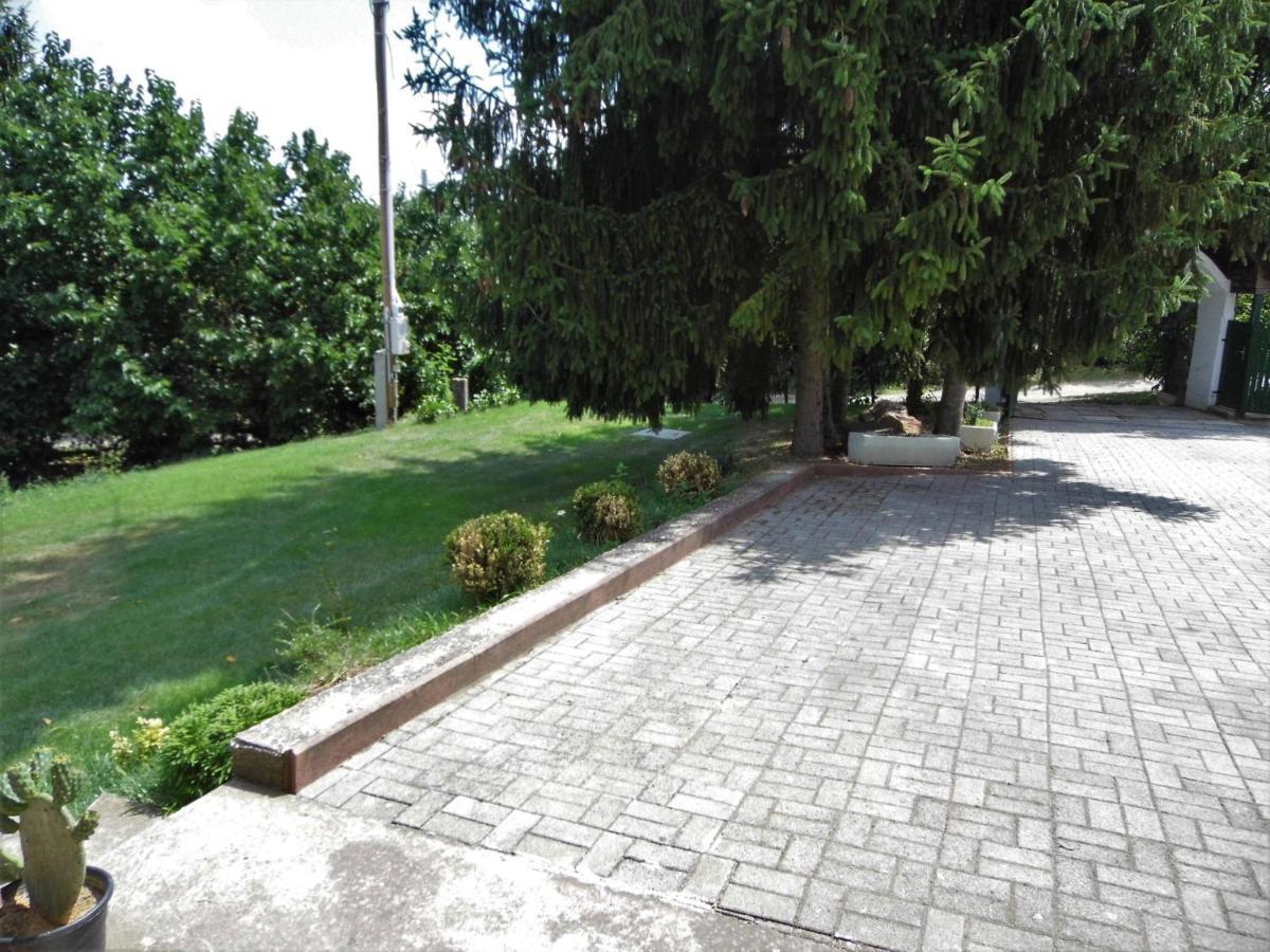 Villa Gergely-Haz, A Volt Peteri Dezsas Vendeghaz Sajoszentpeter Exterior foto